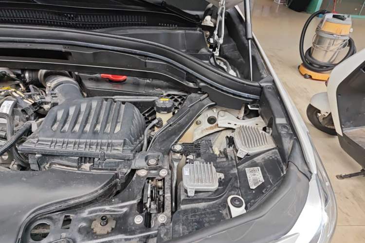Used BMW X2 2021 sDrive25i Leading Model M Sport Package Engine Bay Left