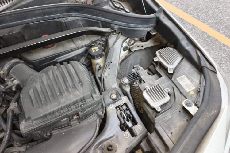 Used BMW X2 2021 sDrive25i Midnight Edition Engine Bay Left