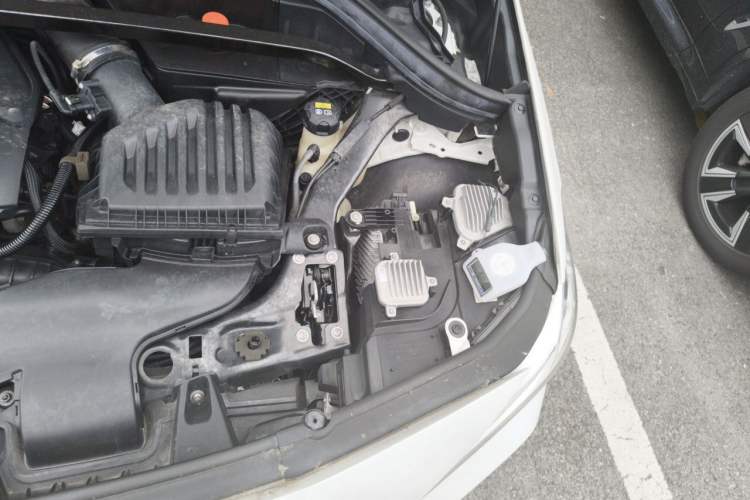 Used BMW X2 2021 sDrive25i M Sport Package Engine Bay Left