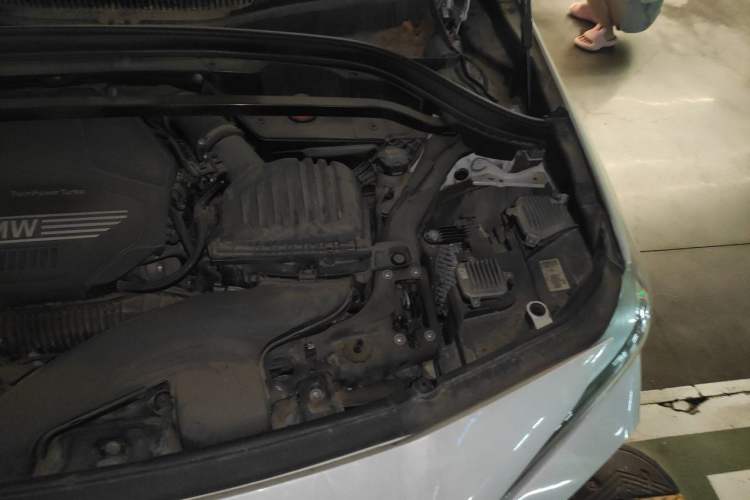 Used BMW X2 2021 xDrive25i M Sport Package Engine Bay Left