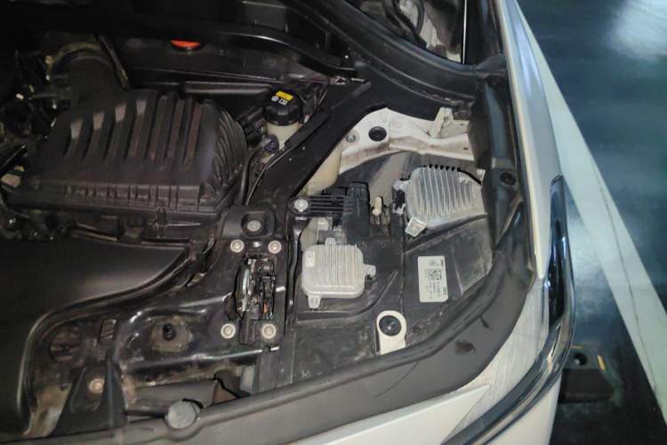 Used BMW X2 2021 Restyled sDrive25i M Sport Package Engine Bay Left