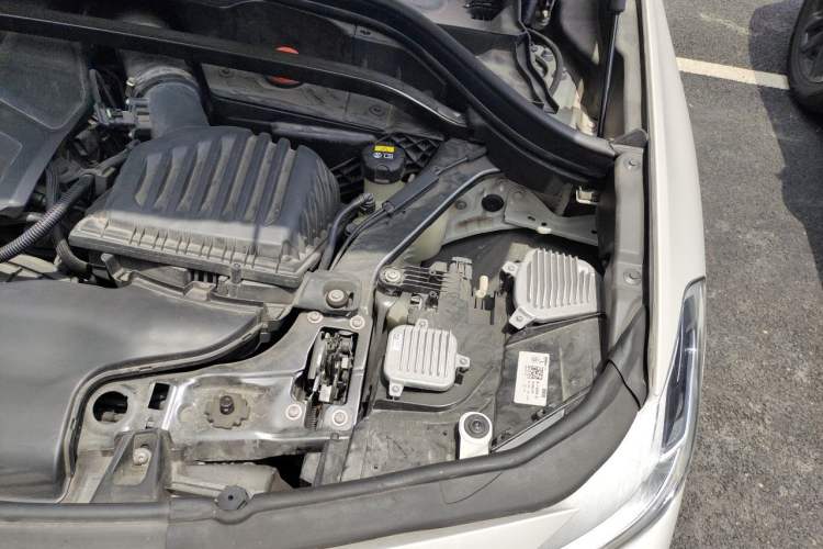 Used BMW X2 2021 sDrive25i M Sport Package Engine Bay Left