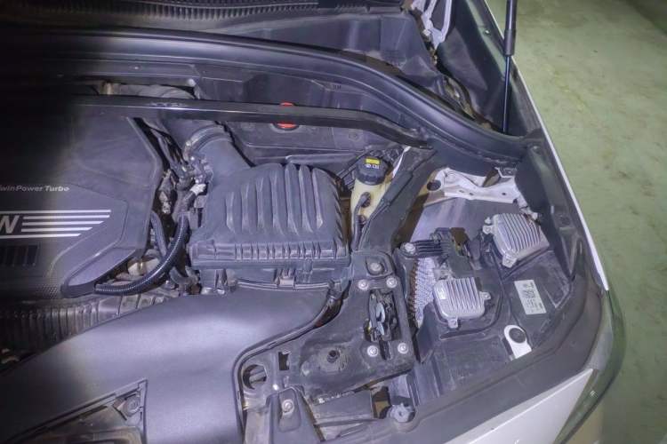 Used BMW X2 2021 sDrive25i M Sport Package Engine Bay Left