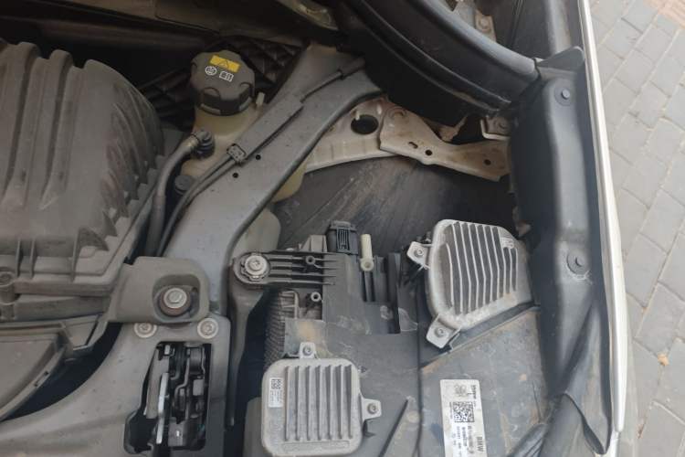 Used BMW X2 2021 Restyled sDrive25i M Sport Package Engine Bay Left