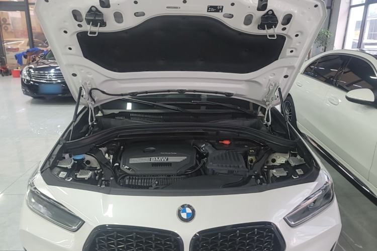 Used BMW X2 2021 Restyled sDrive25i Midnight Edition Engine Bay