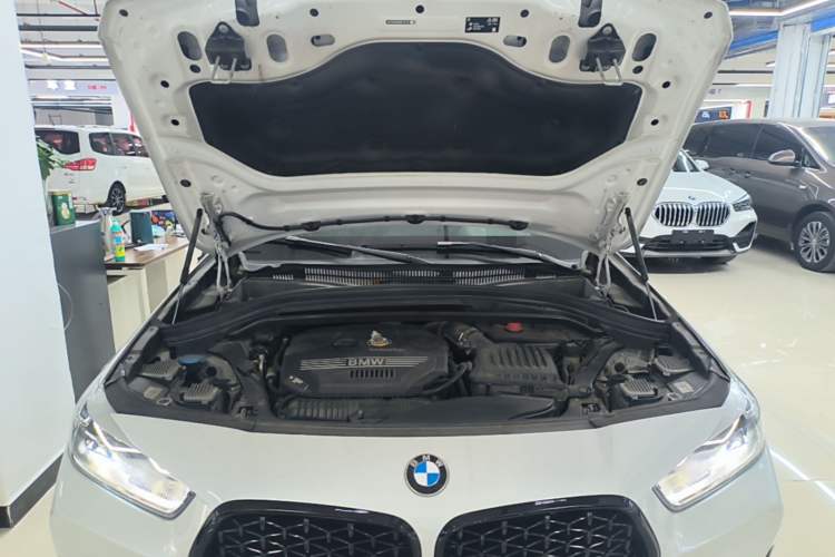 Used BMW X2 2021 Restyled sDrive25i Midnight Edition Engine Bay