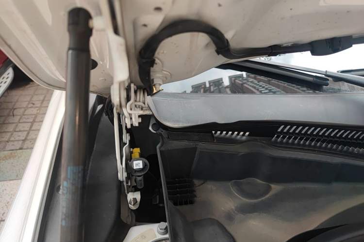 Used BMW X2 2021 sDrive25i M Sport Package Engine Bay Right
