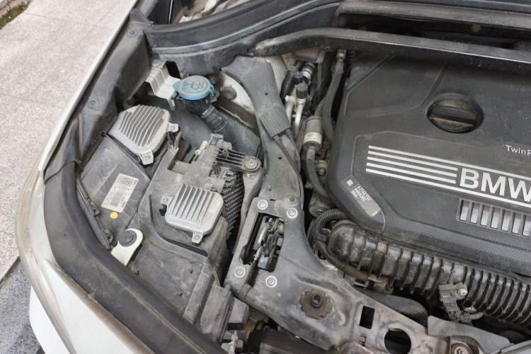 Used BMW X2 2021 sDrive25i Midnight Edition Engine Bay Right