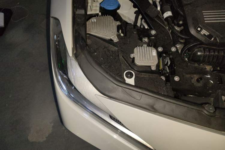 Used BMW X2 2021 Restyled sDrive25i M Sport Package Engine Bay Right