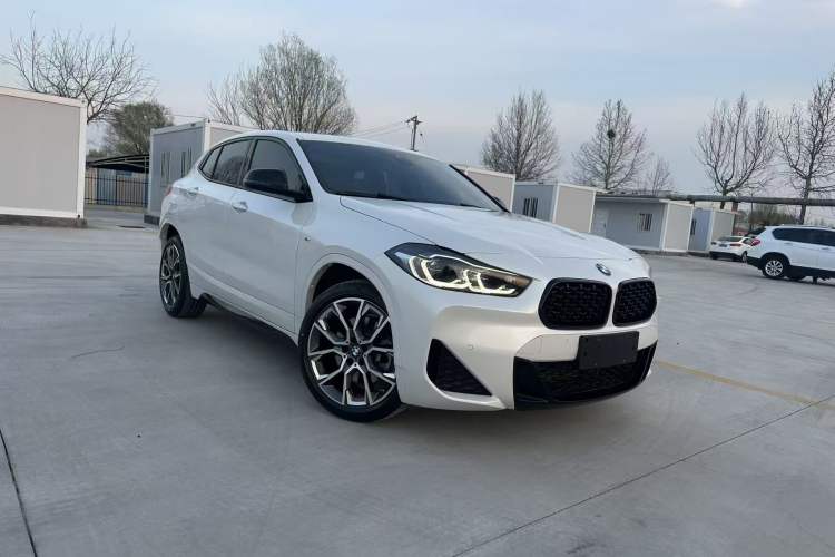Used BMW X2 2021 Updated xDrive25i Midnight Edition Exterior 2