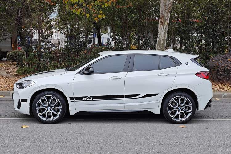 Used BMW X2 2021 sDrive25i Midnight Edition Exterior 3