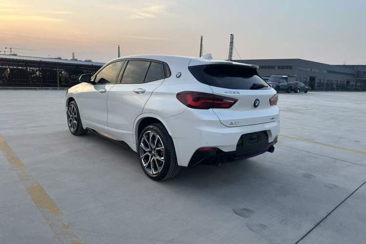 Used BMW X2 2021 Updated xDrive25i Midnight Edition Exterior 3