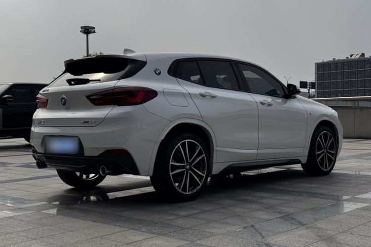 Used BMW X2 2021 sDrive25i Luxury Model with M Sport Package Exterior 4