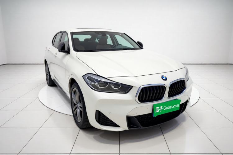 Used BMW X2 2021 sDrive25i M Sport Package Front Right 45 Deg