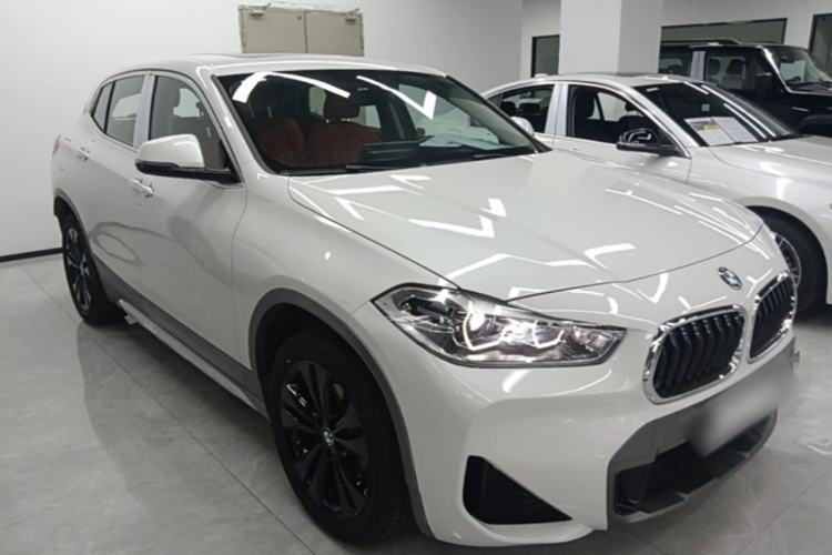 Used BMW X2 2021 sDrive20i M Sport Package Front Right 45 Deg