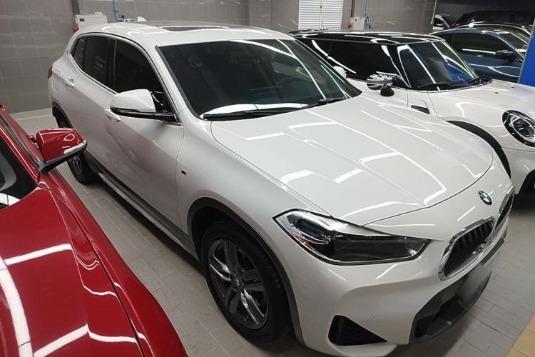 Used BMW X2 2021 sDrive25i Leading Model M Off-Road Package Front Right 45 Deg