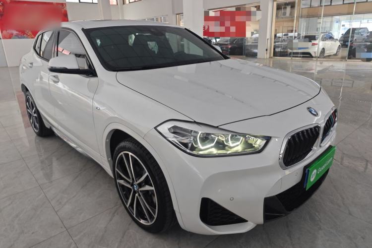 Used BMW X2 2021 sDrive25i Luxury Model with M Sport Package Front Right 45 Deg