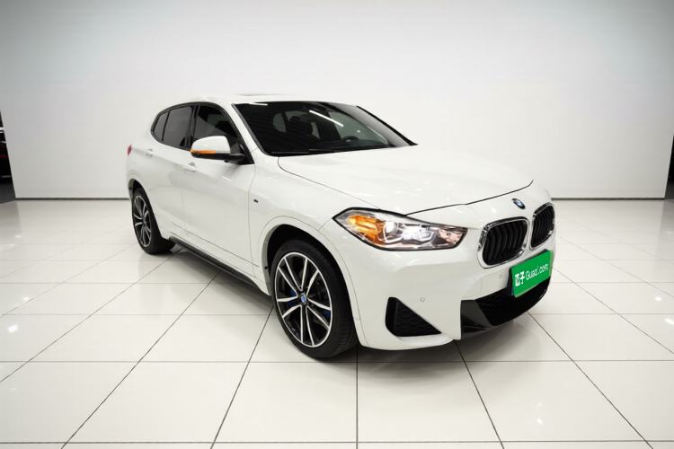 Used BMW X2 2021 sDrive25i Luxury Model with M Sport Package Front Right 45 Deg