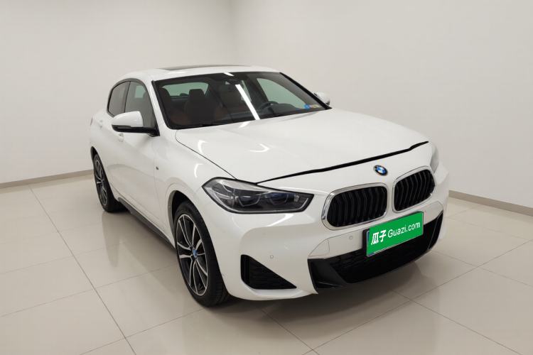 Used BMW X2 2021 sDrive25i Luxury Model with M Sport Package Front Right 45 Deg