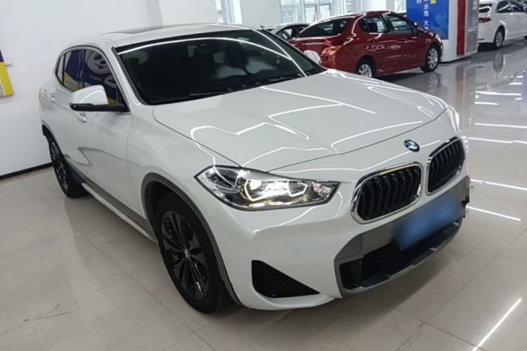 Used BMW X2 2021 sDrive20i M Sport Package Front Right 45 Deg