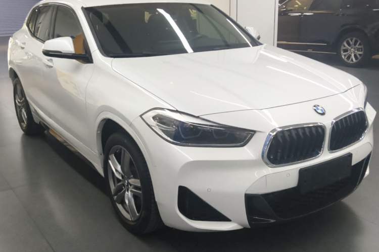 Used BMW X2 2021 sDrive25i M Sport Package Front Right 45 Deg