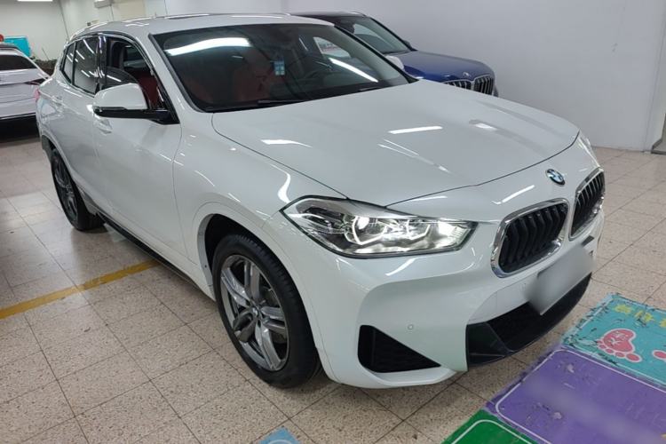 Used BMW X2 2021 sDrive25i M Sport Package Front Right 45 Deg