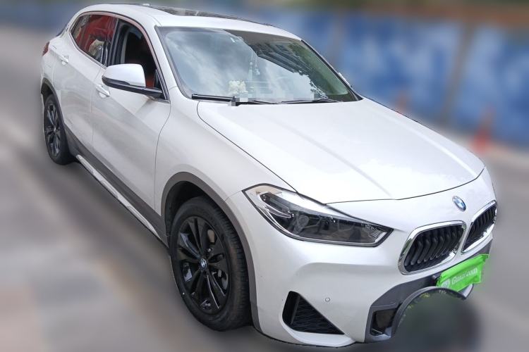Used BMW X2 2021 sDrive25i Leading Model M Sport Package Front Right 45 Deg