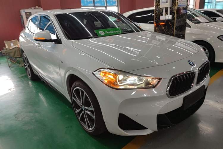 Used BMW X2 2021 xDrive25i M Sport Package Front Right 45 Deg