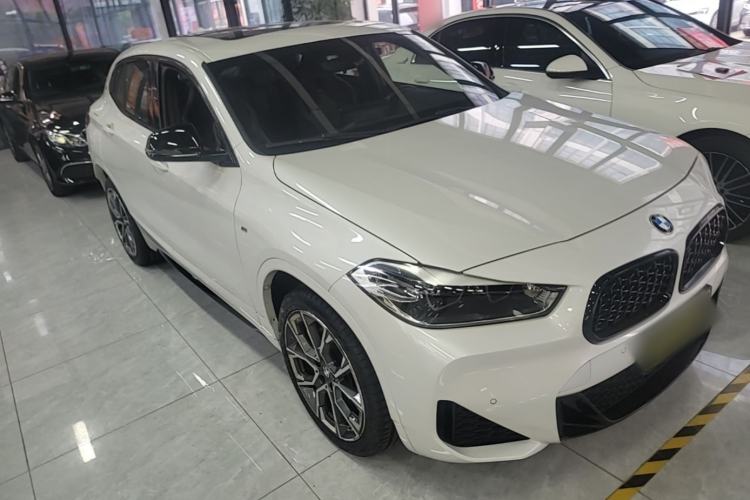 Used BMW X2 2021 Restyled sDrive25i Midnight Edition Front Right 45 Deg