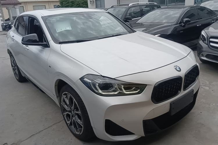 Used BMW X2 2021 Updated xDrive25i Midnight Edition Front Right 45 Deg