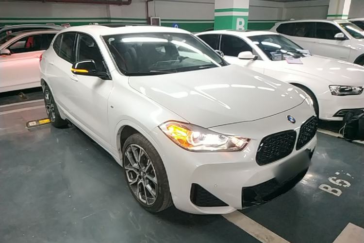 Used BMW X2 2021 Restyled sDrive25i Midnight Edition Front Right 45 Deg