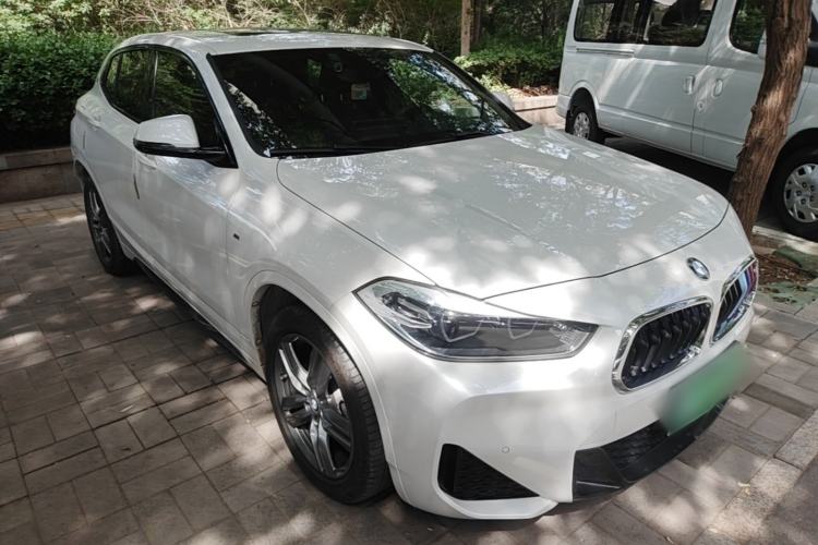 Used BMW X2 2021 sDrive25i Leading Model M Sport Package Front Right 45 Deg