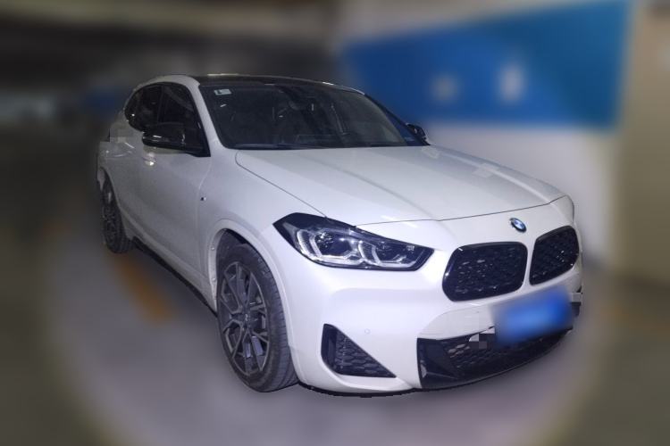 Used BMW X2 2021 Updated xDrive25i Midnight Edition Front Right 45 Deg