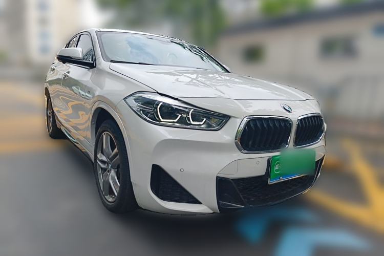 Used BMW X2 2021 sDrive25i Leading Model M Sport Package Front Right 45 Deg