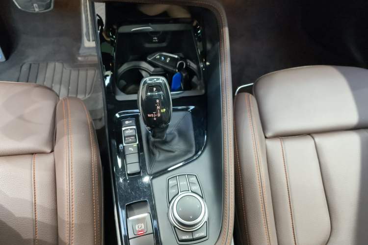 Used BMW X2 2021 Restyled sDrive25i Midnight Edition Gear Lever