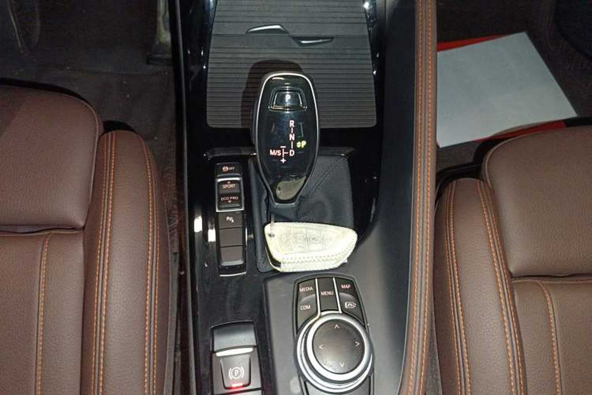 Used BMW X2 2021 Restyled sDrive25i Sharp Edition Gear Lever