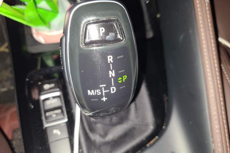 Used BMW X2 2021 Restyled sDrive25i M Sport Package Gear Lever
