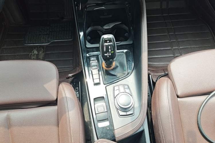 Used BMW X2 2021 sDrive25i Leading Model M Off-Road Package Gear Lever