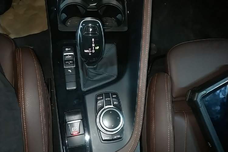 Used BMW X2 2021 Restyled sDrive25i Midnight Edition Gear Lever