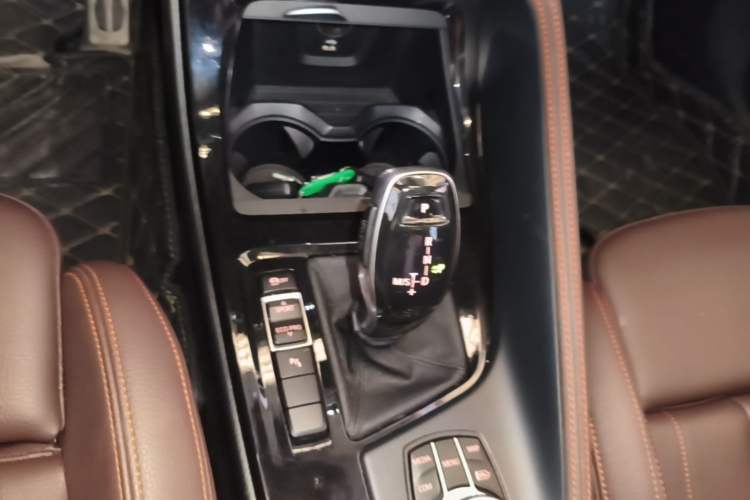 Used BMW X2 2021 Restyled sDrive25i Sharp Edition Gear Lever