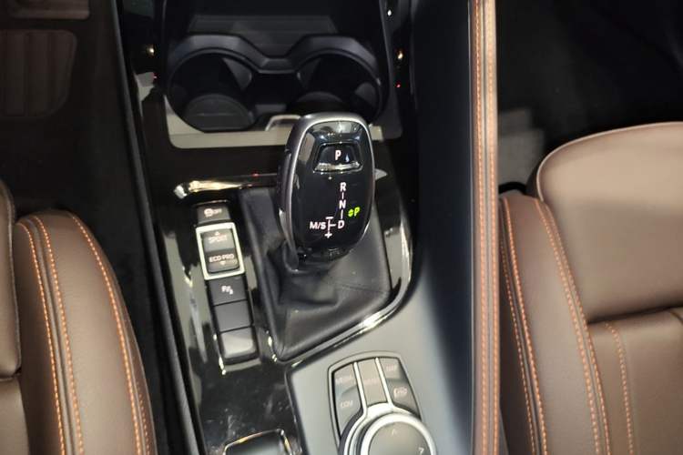 Used BMW X2 2021 Restyled sDrive25i Midnight Edition Gear Lever