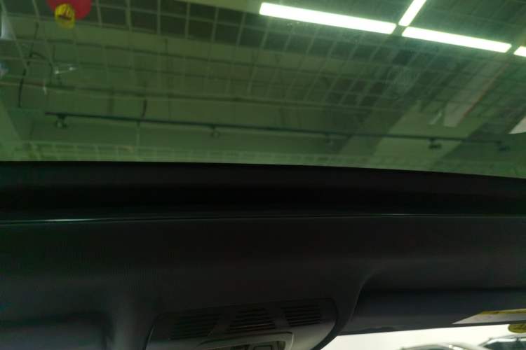 Used BMW X2 2021 Restyled sDrive25i Midnight Edition Headliner