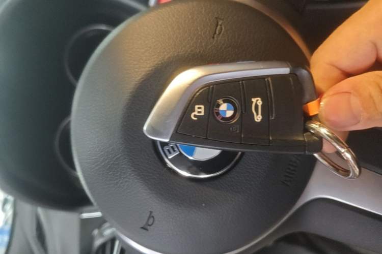 Used BMW X2 2021 sDrive25i Leading Model M Off-Road Package Interior 1