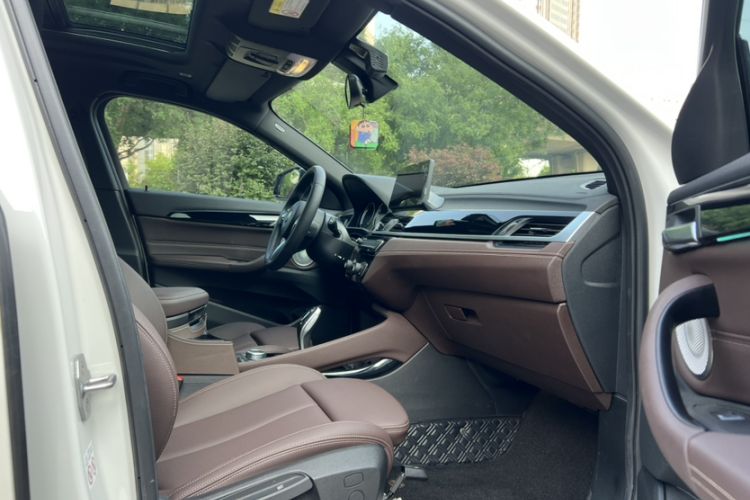 Used BMW X2 2021 sDrive25i Leading Model M Sport Package Interior 1