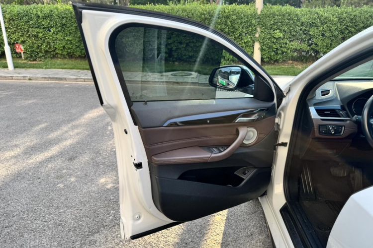 Used BMW X2 2021 Restyled sDrive25i M Sport Package Interior 12