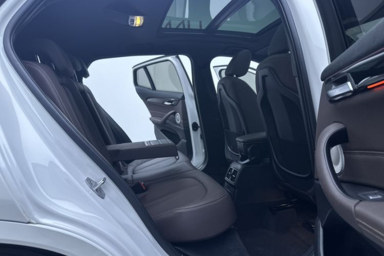Used BMW X2 2021 sDrive25i Leading Model M Sport Package Interior 12