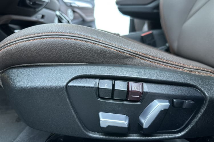 Used BMW X2 2021 Restyled sDrive25i Midnight Edition Interior 15