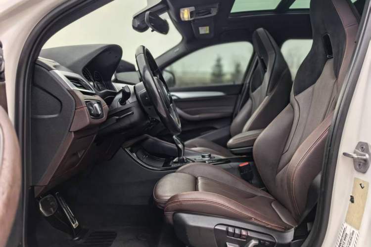 Used BMW X2 2021 Restyled sDrive25i Midnight Edition Interior 2