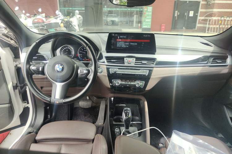Used BMW X2 2021 sDrive25i Leading Model M Sport Package Interior 2