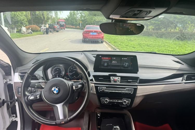 Used BMW X2 2021 sDrive25i Leading Model M Sport Package Interior 2